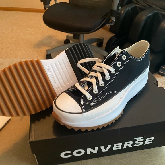 Brand New Limited Converse Run Star Hike Low Top - Picture 3 of 4